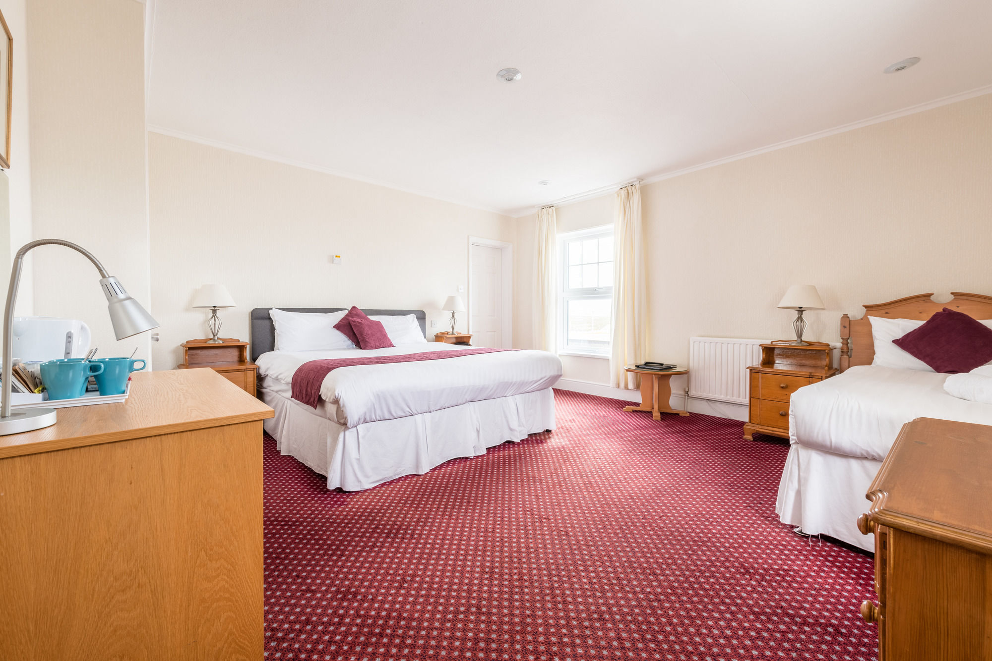 The Land's End 3*