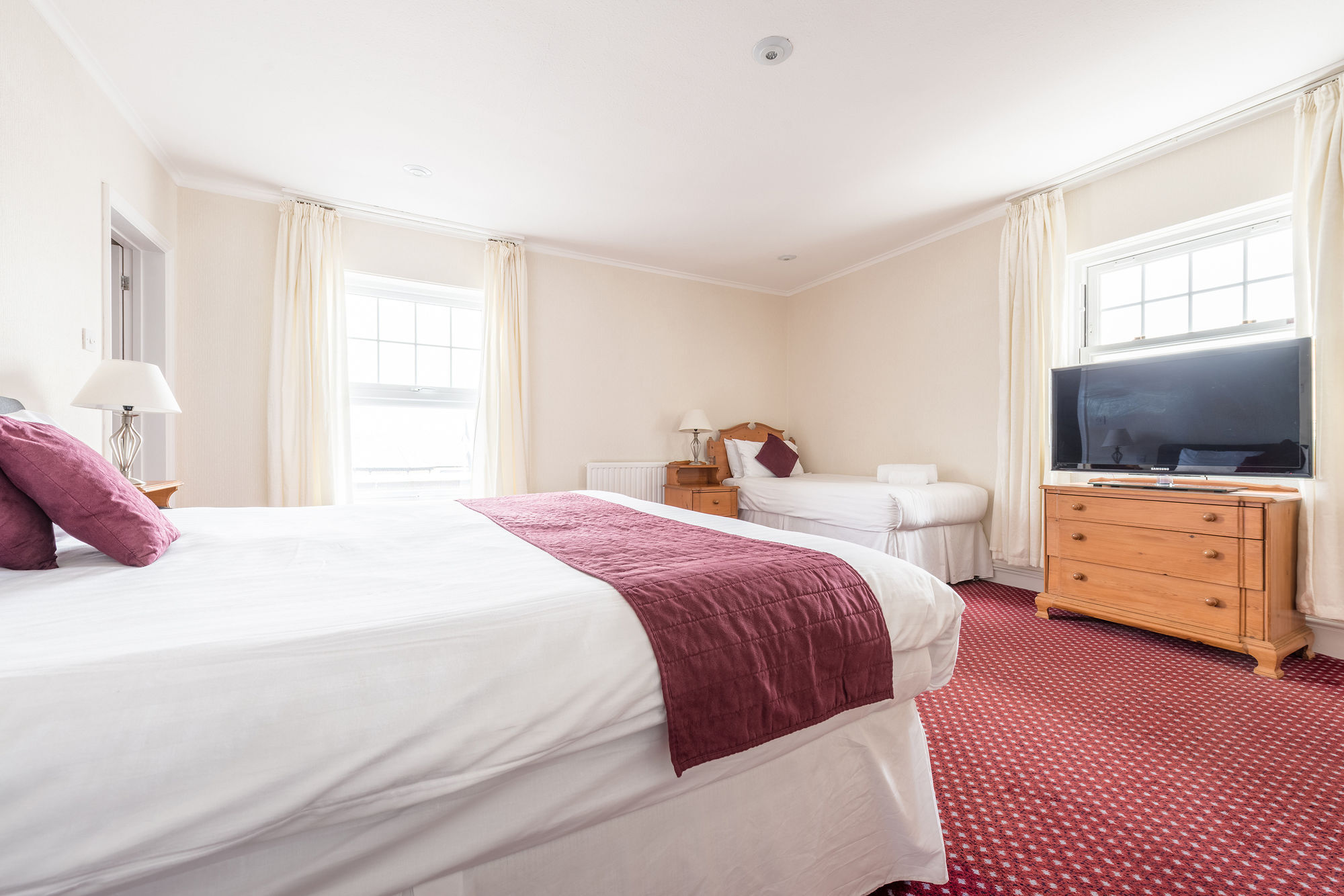 The Land's End 3*